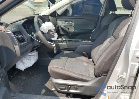 2021 Nissan Rogue Sv z USA, uszkodzony, nr VIN 5N1AT3BA0MC685782